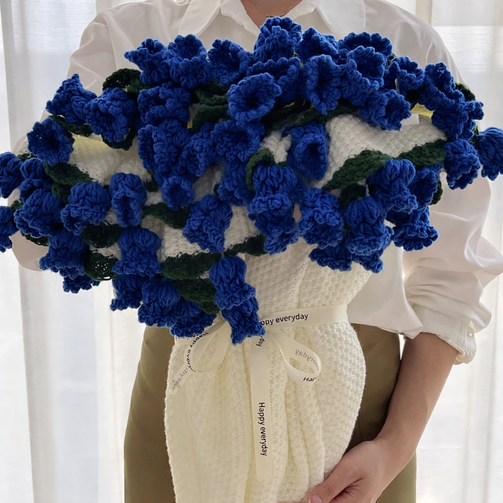 Le Plaid Iconique™ - Midnight Bloom